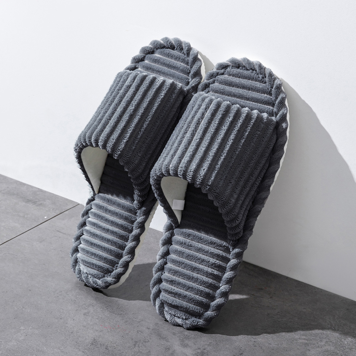 Open-Toe Breathable House Slip - مراجعة Sewing House وسعره
