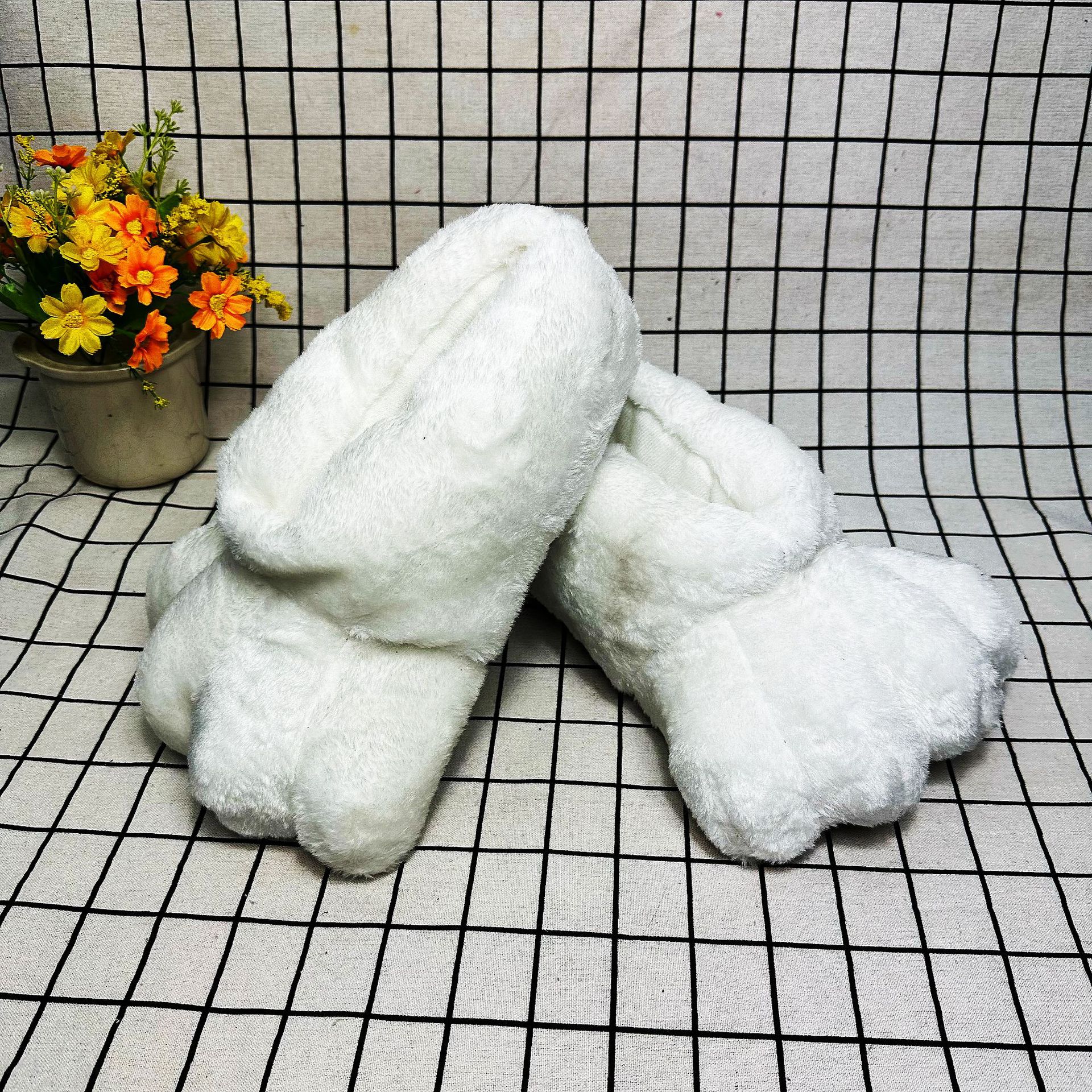 In Stock Rabbit Paw Slippers H - مراجعة Sewing House وسعره