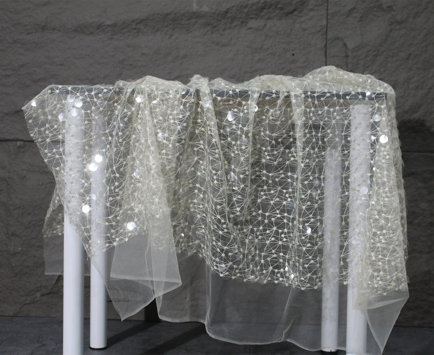 1yard Sequin embroidery thread - مراجعة Sewing Embroidery Fabric وسعره